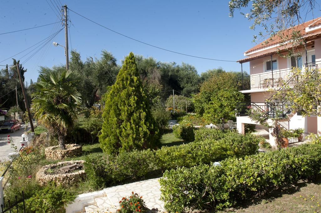 Maria'S Paradise Astrakeri Dış mekan fotoğraf