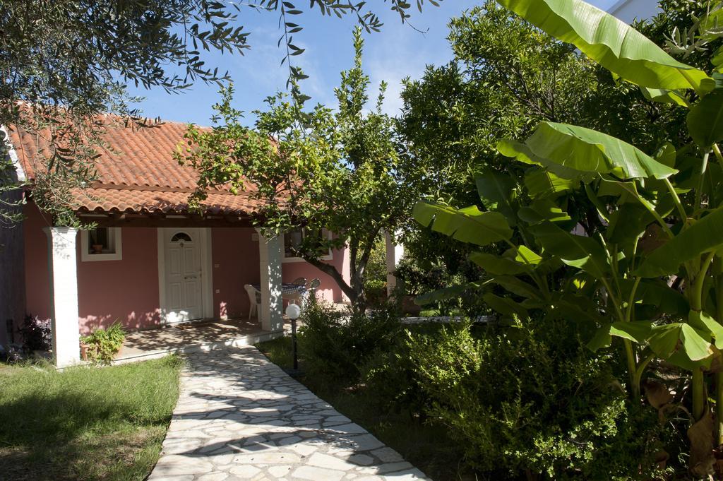 Maria'S Paradise Astrakeri Dış mekan fotoğraf