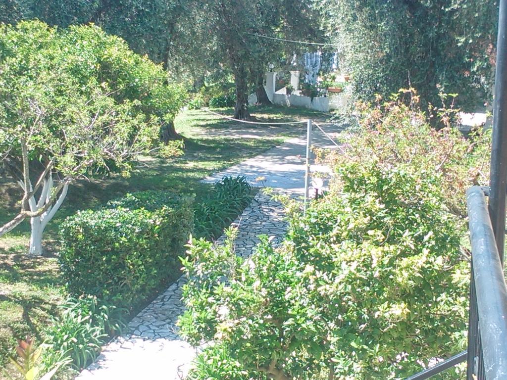 Maria'S Paradise Astrakeri Dış mekan fotoğraf
