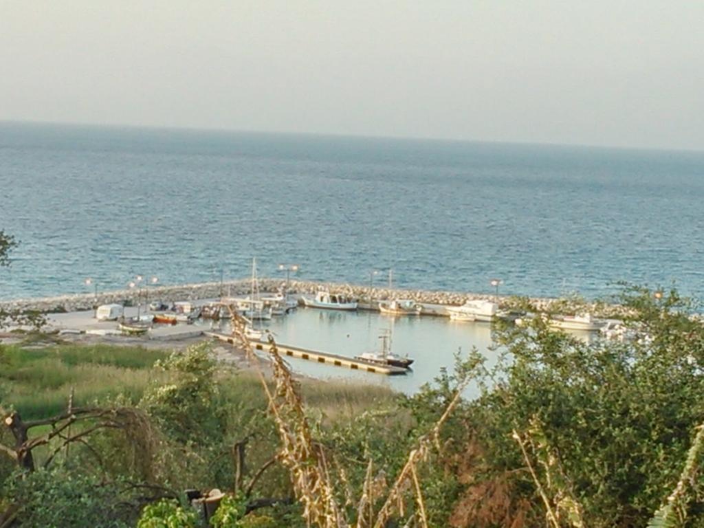 Maria'S Paradise Astrakeri Dış mekan fotoğraf