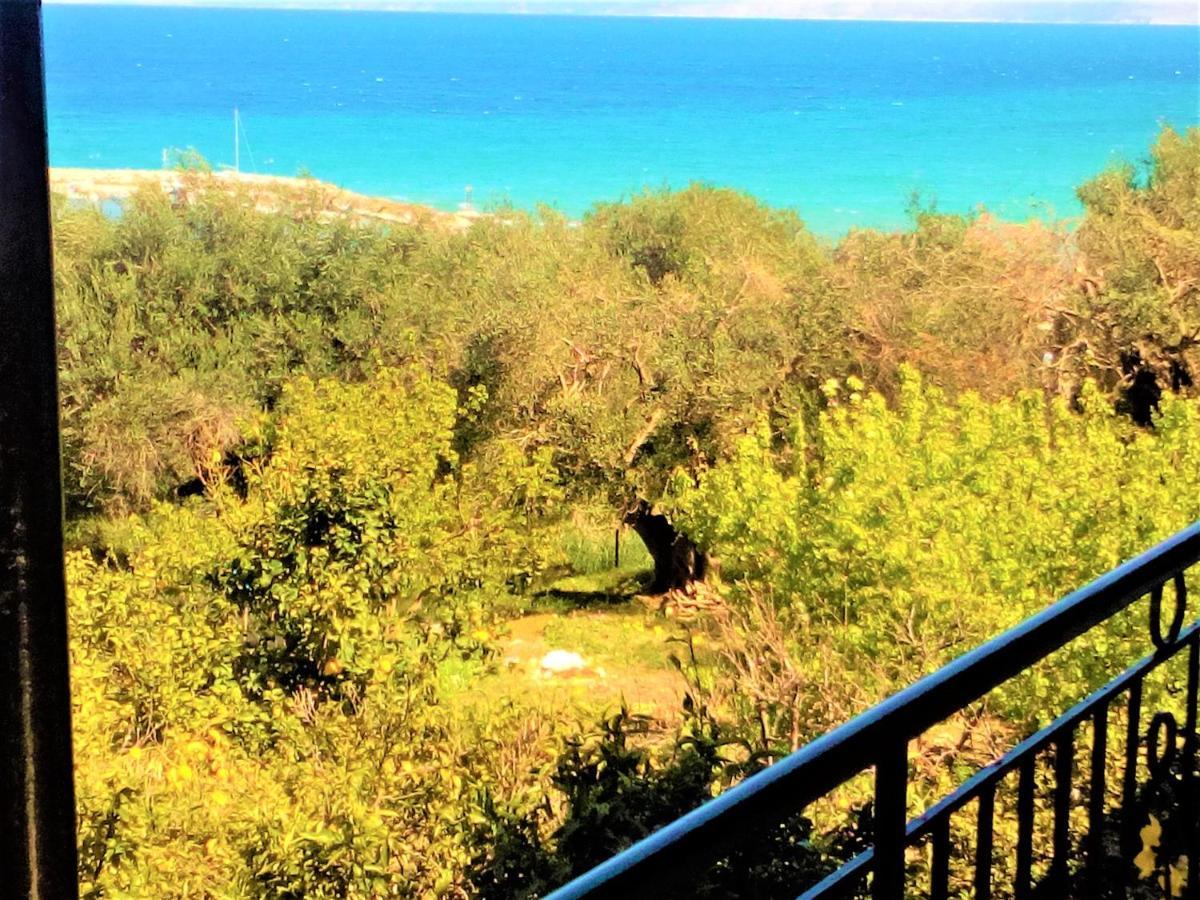 Maria'S Paradise Astrakeri Dış mekan fotoğraf