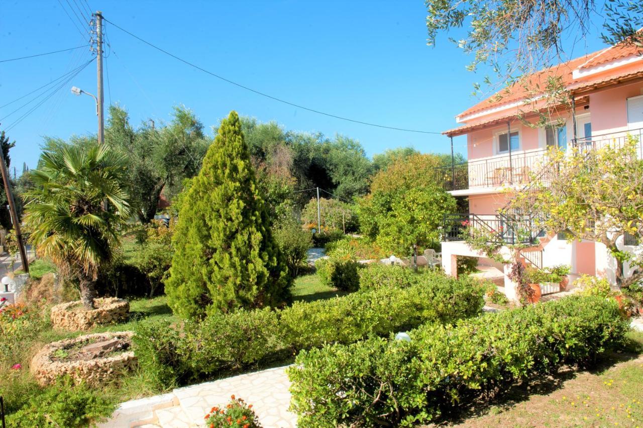 Maria'S Paradise Astrakeri Dış mekan fotoğraf